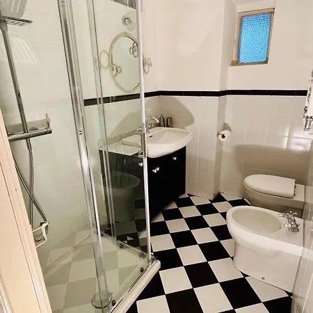 Antica Casa Storica Con Giardino Appartement Domodossola