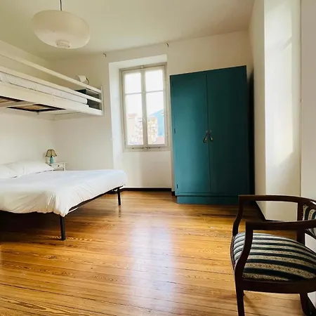 Antica Casa Storica Con Giardino Апартаменты