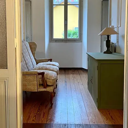 Antica Casa Storica Con Giardino